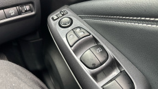 Nissan Juke 1.0 DiG-T 114 N-Connecta 5dr Petrol Hatchback